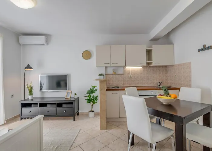 Apartment Beach Apartment