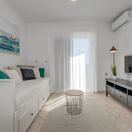 Apartment Beach Апартаменти *